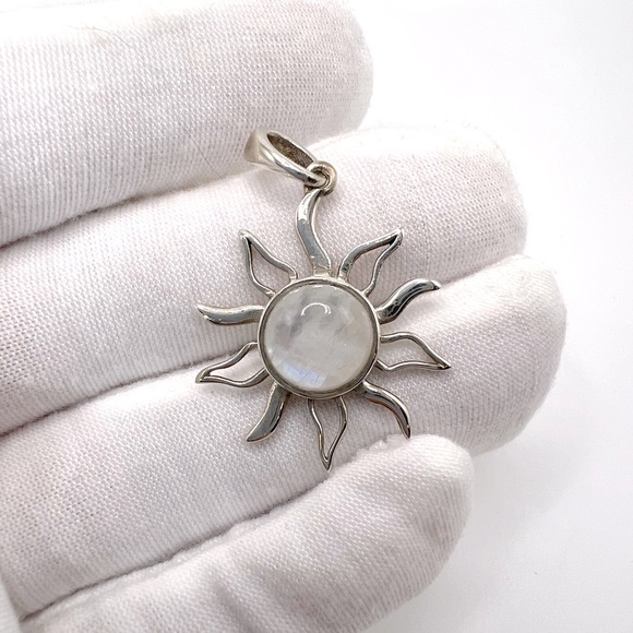 Rainbow Moonstone Sun Gemstone .925 Sterling Silver Sun Pendant - Picture 4 of 16